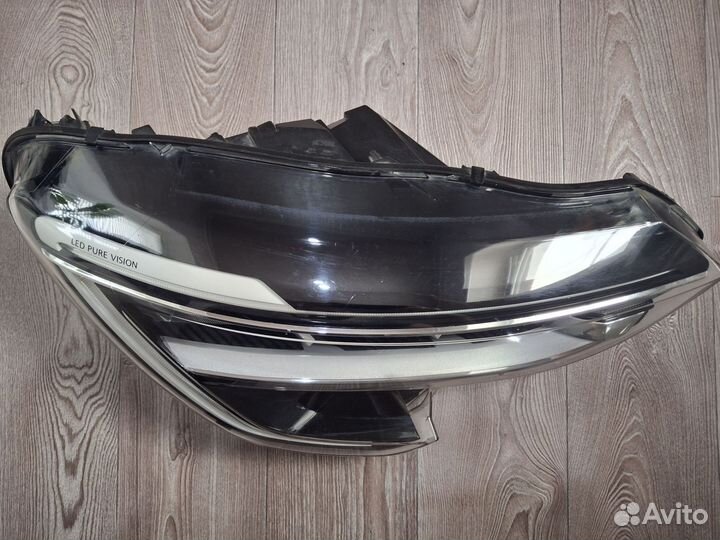 Правая фара на Рено Аркана 2021
