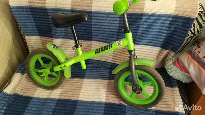 Беговел детский бу