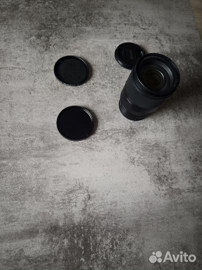 Объектив Sony E 18-200mm f/3.5-6(SEL-18200LE)