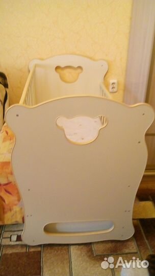 Продаю детскую кроватку с матрасом и ящиком