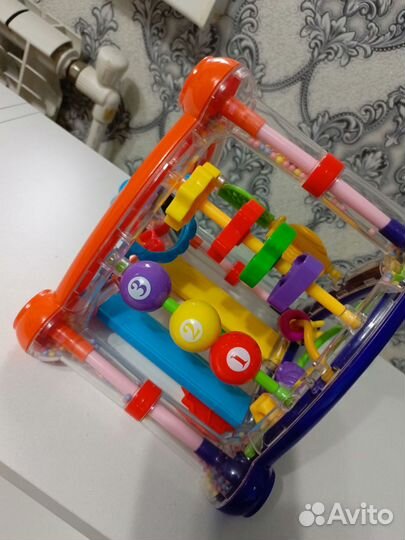 Развивающая игрушка для малышей