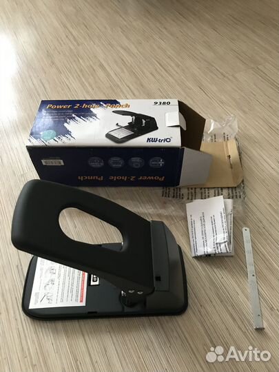 Дырокол kw trio 9380 100 листов новый