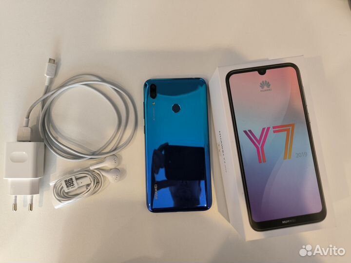 HUAWEI Y7 (2019), 3/32 ГБ