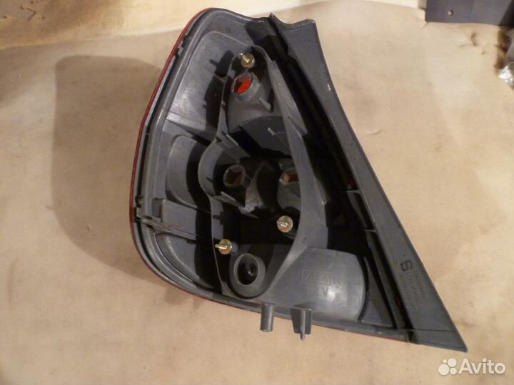 Задний фонарь правый Honda Jazz, Fit
