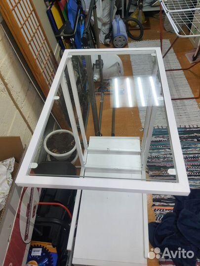 Прикроватный столик IKEA