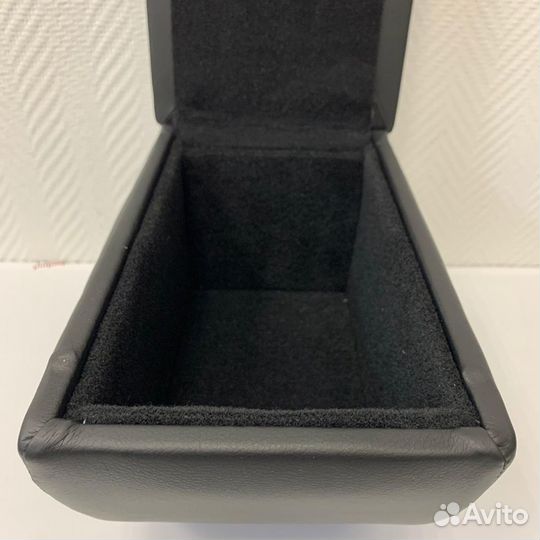 Штатный подлокотник nissan terrano (2014)