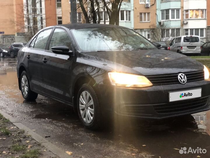 Volkswagen Jetta 1.6 AT, 2013, 216 700 км