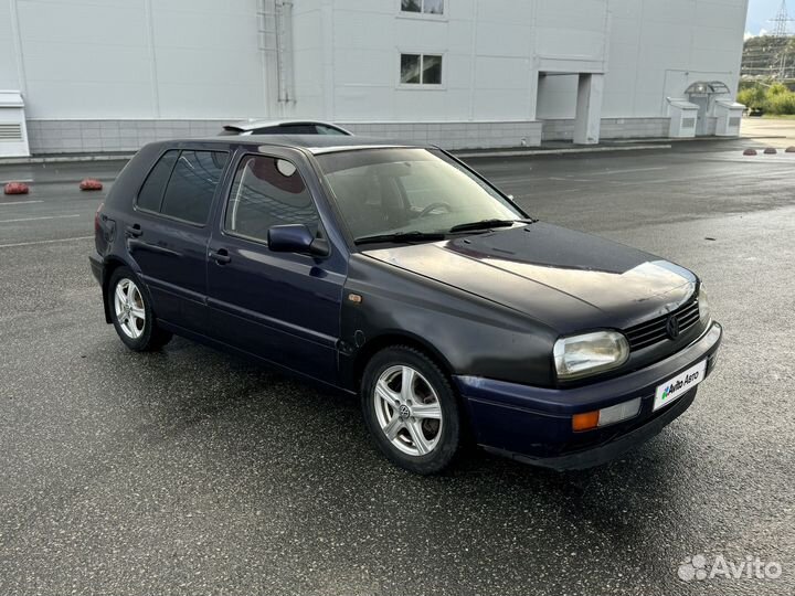 Volkswagen Golf 1.8 AT, 1997, 199 999 км