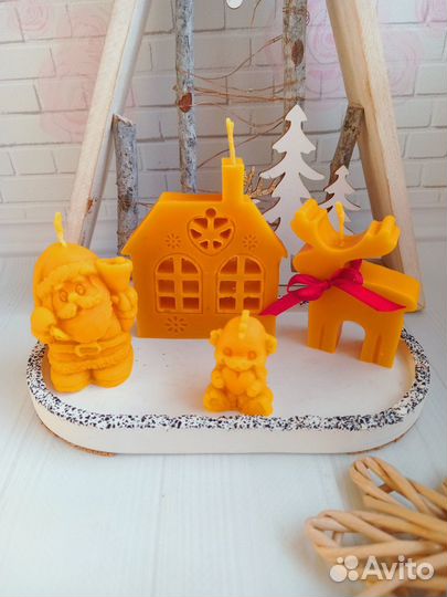 Набор новогодних свечей из натурального воска