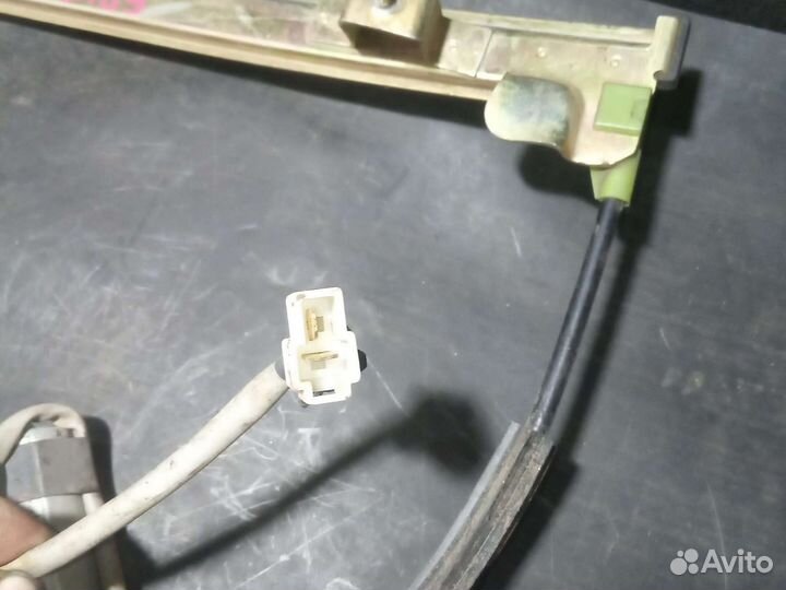 Стеклоподъёмник передний правый Lifan breez