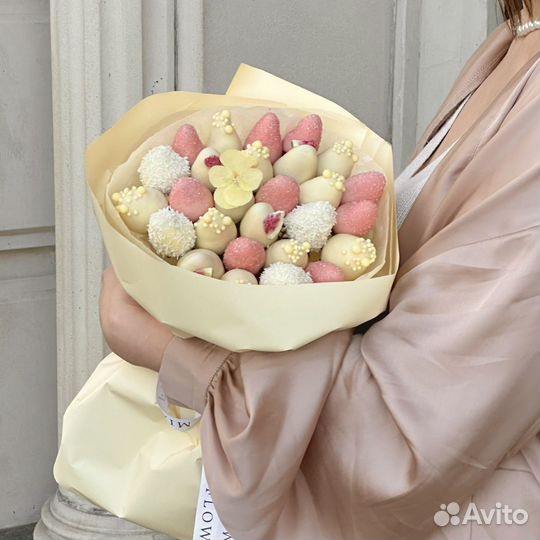 Букет из клубники в шоколаде в подарок