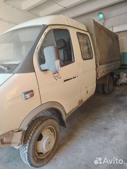 Бортовой грузовик ГАЗ 330232, 2010