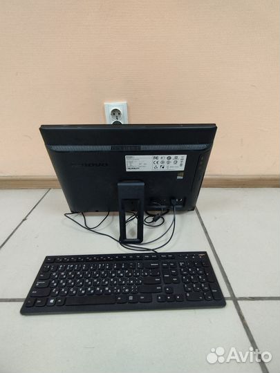 Моноблок Lenovo c240