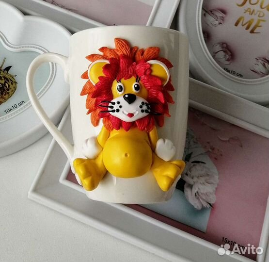 Кружка с декором из полимерной глины