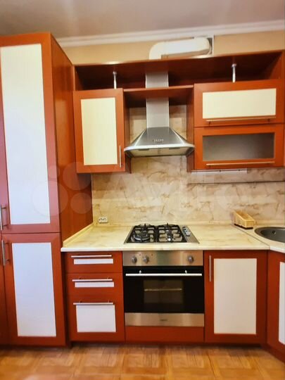 4-к. квартира, 136 м², 4/6 эт.