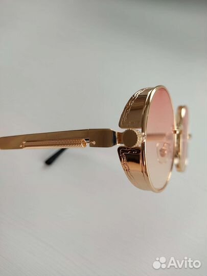 Солнцезащитные очки женские