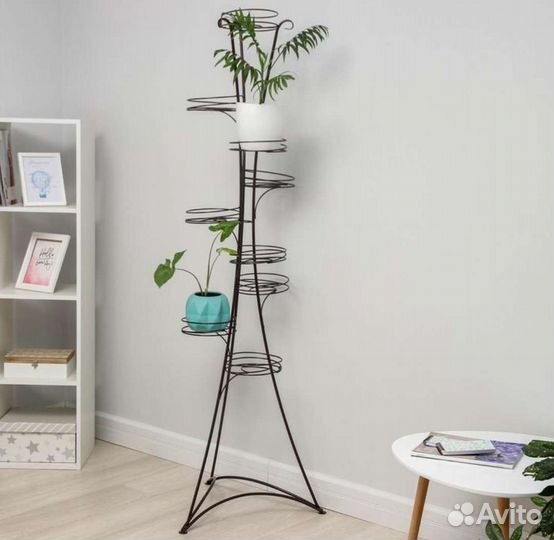 Подставка для цветов напольная металлическая