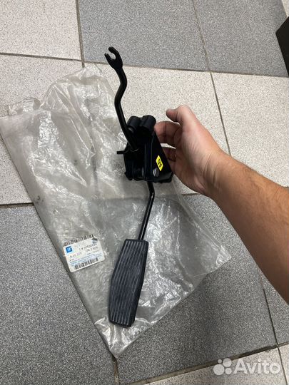 Педаль газа opel astra G zafira A GM 90530834