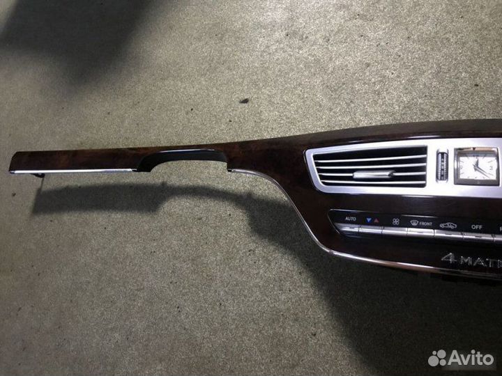 Консоль передний Mercedes-Benz S-Class W221