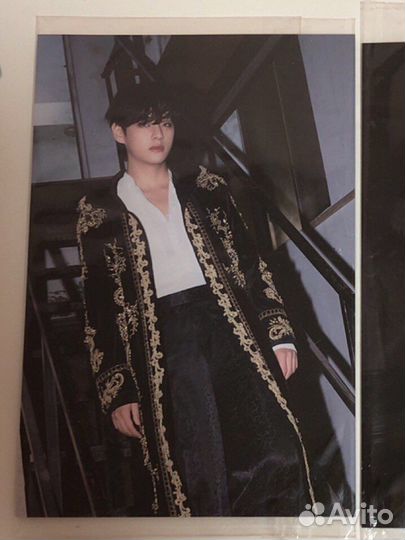 Официльные карты bts Тэхен