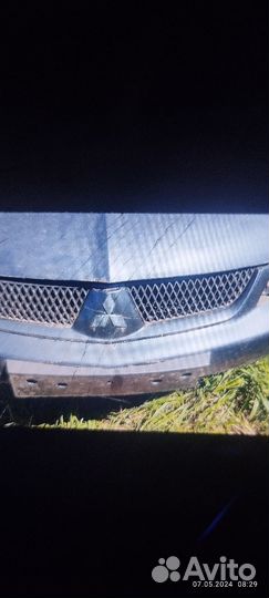 Решетка радиатора лансер 9