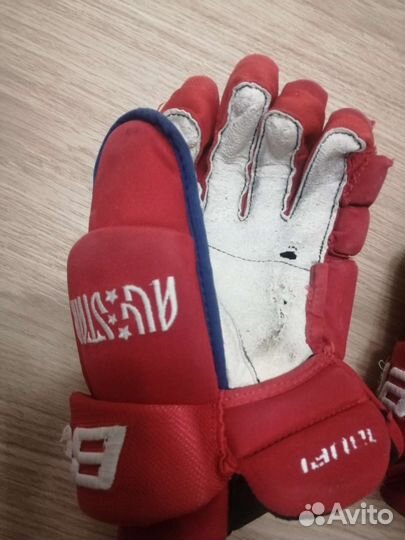 Краги хоккейные