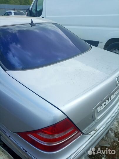 Продаю крышку багажника на Мерседес S500 W220 2000