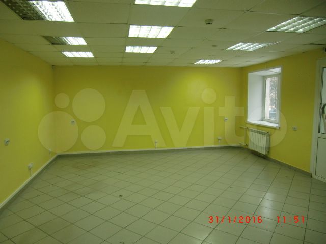 Торговая площадь, 44 м² на остановке Усти на Лабе