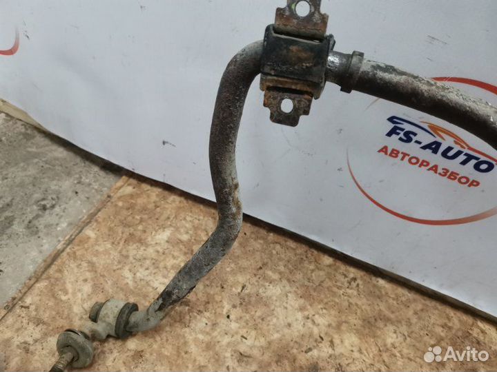 Стабилизатор поперечной устойчивости передний