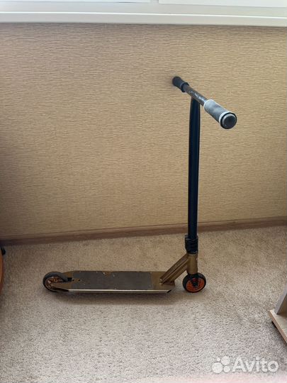 Трюковой самокат