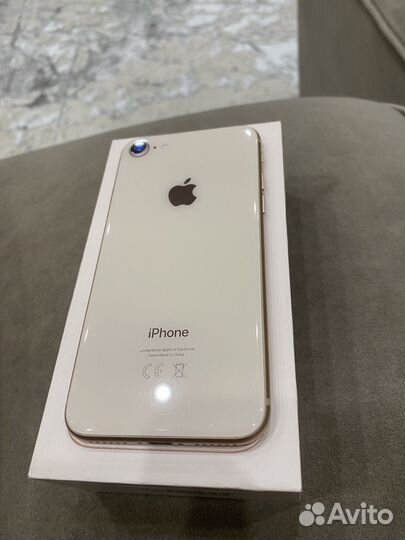 iPhone 8, 64 ГБ