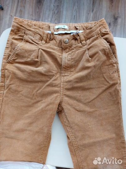 Двое брюк :джинсы для мальчика 152 размер