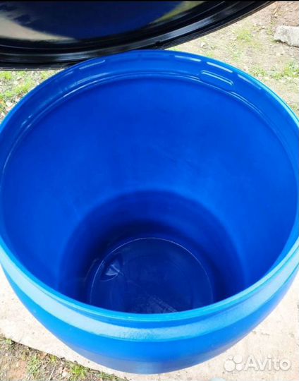 Бочки пластиковые 227л