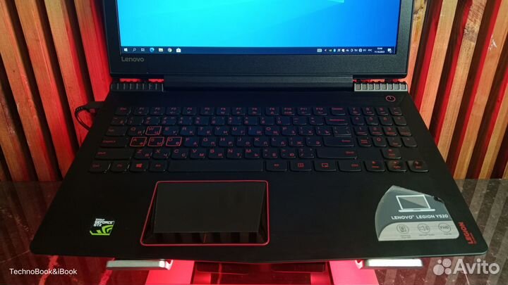 Игровой ноутбук Lenovo Legion Y520