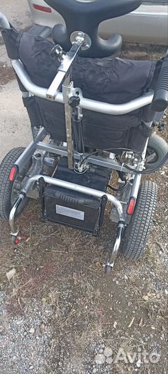 Инвалидная коляска с электроприводом