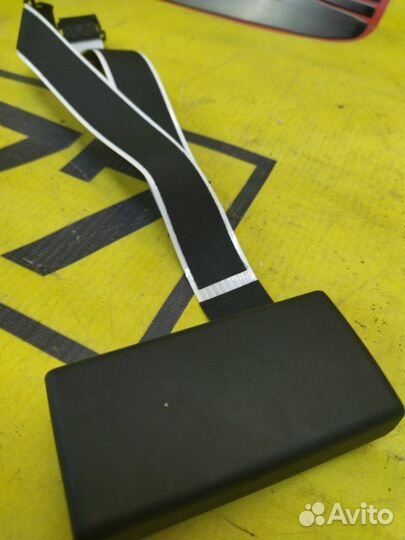 Антена Audi A4 седан 2.0 cdnc 2010