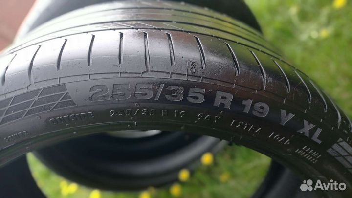 Continental ContiSportContact 5P 225/40 R19 и 255/35 R19 Y