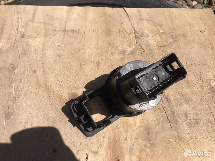 Блок управления светом фар шкода октавия tur A4