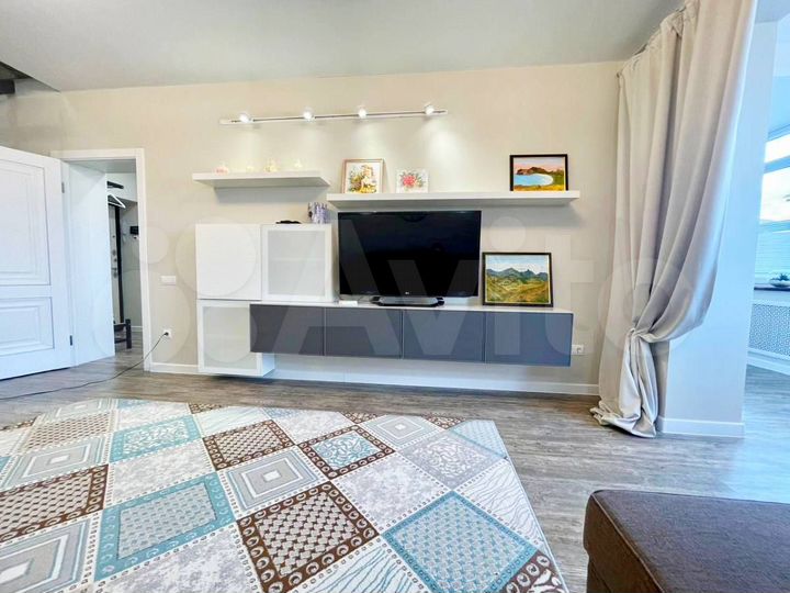 3-к. квартира, 127 м², 10/10 эт.