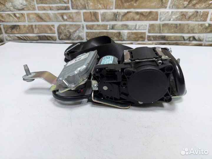 Ремень безопасности передний левый Mercedes-Benz