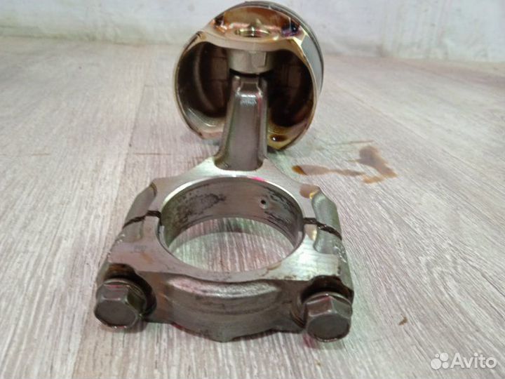 Поршень с шатуном Nissan Juke F15 HR16DE 2013