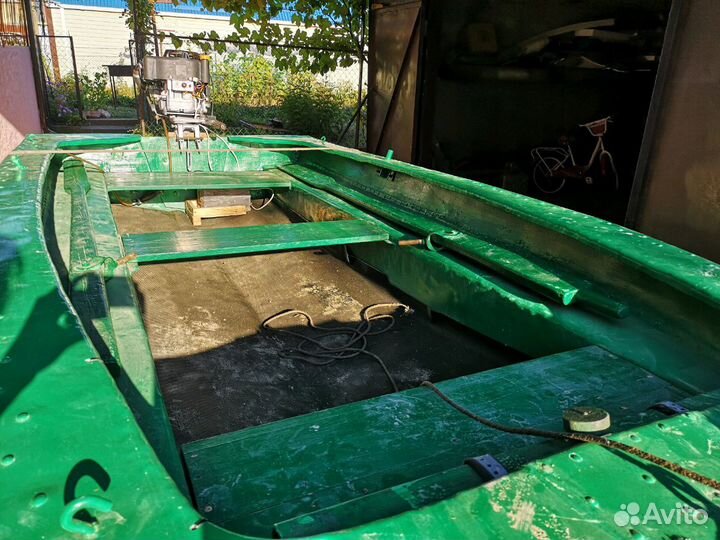 Лодка с прицепом