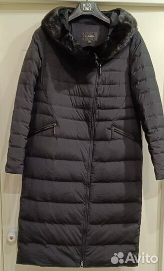 Пуховое пальто женское 46р. с мехом норки длинное
