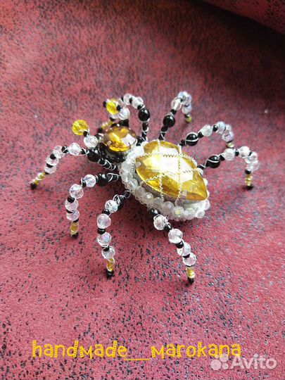 Брошь паук