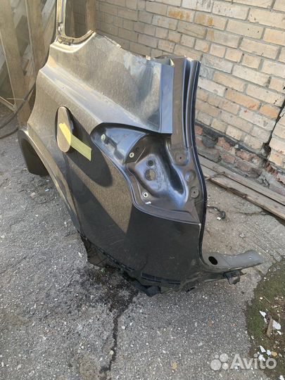 Четверть задняя левая Toyota Rav 4 40