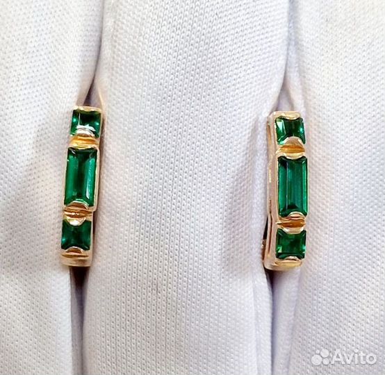 Золотые серьги с фианитом