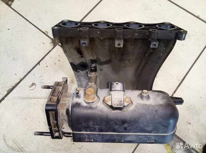 Коллектор впускной Hyundai Accent