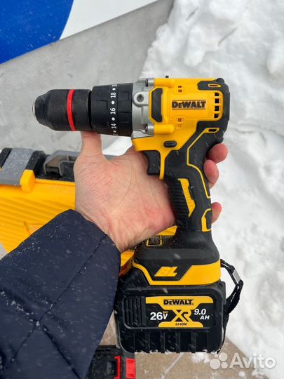 Шуруповерт для ледобура Dewalt 9 Mah