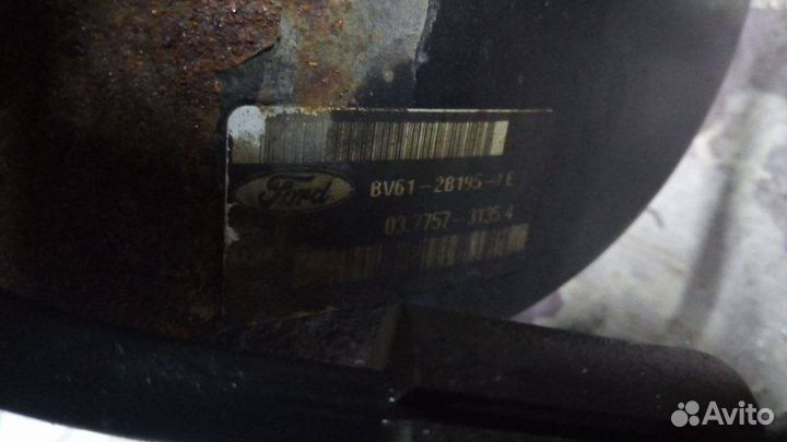 Вакуумный усилитель тормозов Ford Focus 3