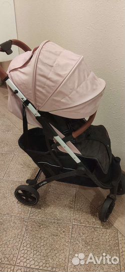 Прогулочная коляска carrello astra